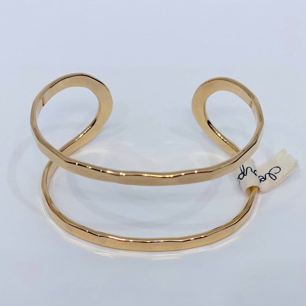 Stunning 14k Gold Plated Bracelet